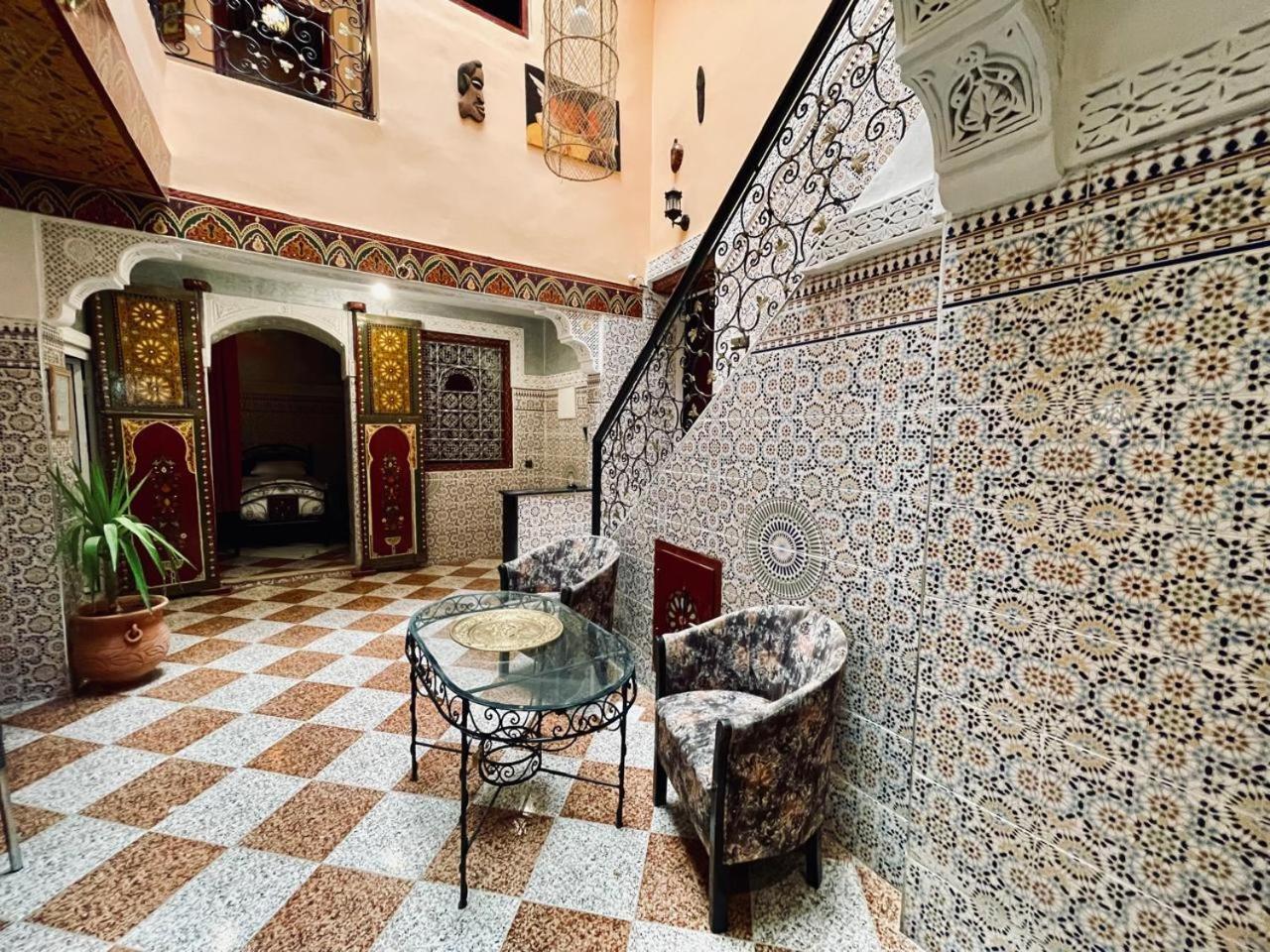 Downtown Hostel Фес Екстер'єр фото